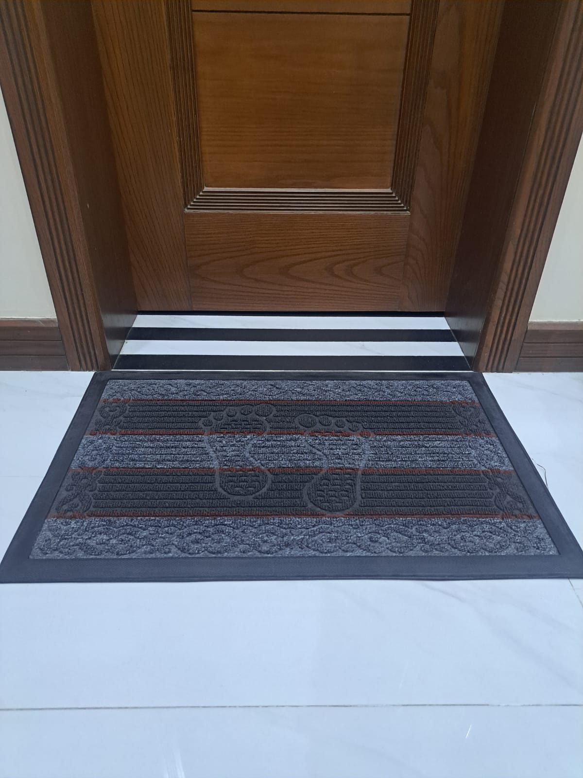 Imported Non-Slip Door Mat – Premium Quality Floor Mat for Home & Office | HouseLinens