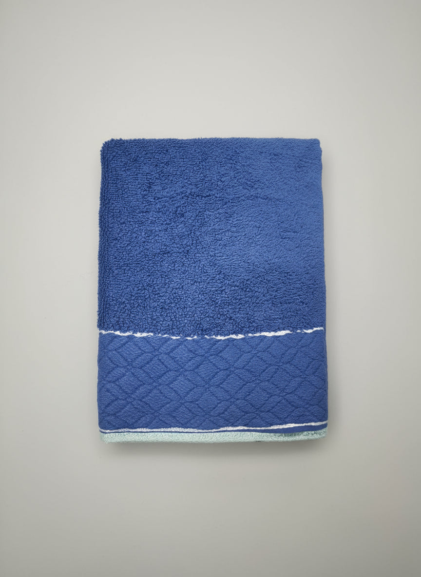 Ultra-Plush Bath Towel | 100% Egyptian Cotton | Spa-Quality 27x54 Inch | Blue