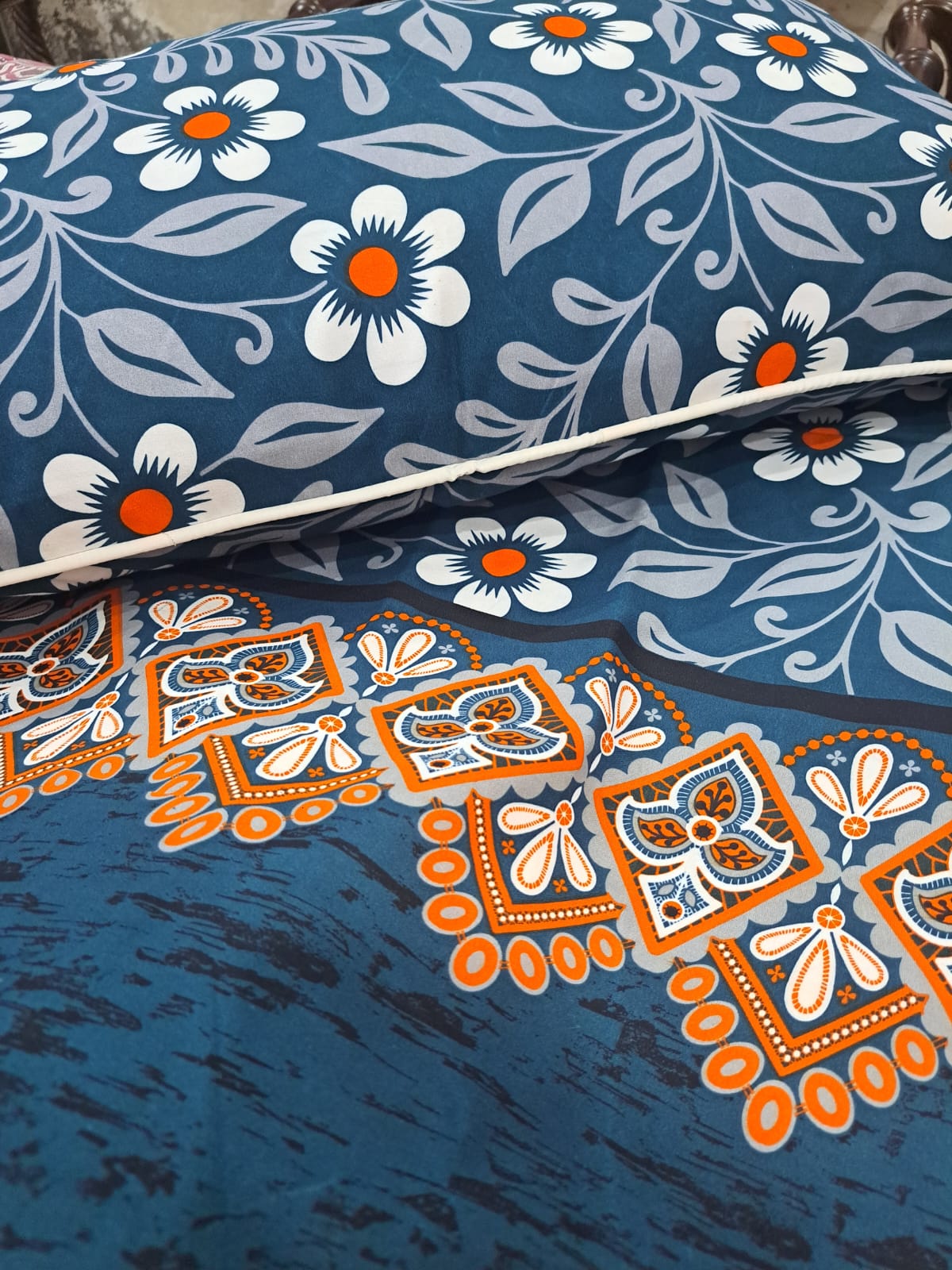 Diamond crystal bedsheets single pack of 2
